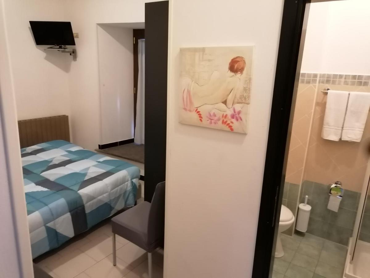Hotel Centrale Cascia Kültér fotó